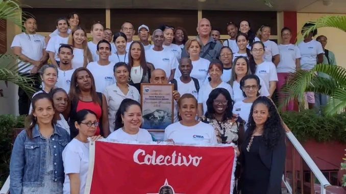 ¡Felicidades! Recibe el Centro de Biofísica Médica de nuestra Universidad de Oriente la Condecoración de Vanguardia Nacional