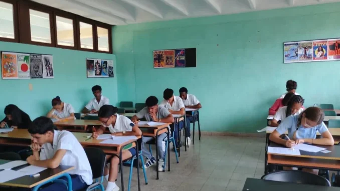 Se realizan los exámenes de aptitud para el ingreso a la carrera de Periodismo y las de perfil nuclear.