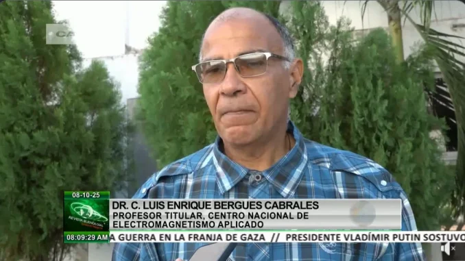 Es galardonado con el Premio Anual de Salud en Santiago de Cuba el Dr. Luis Enrique Bergues Cabrales, uno de nuestros principales científicos en la lucha contra el cáncer