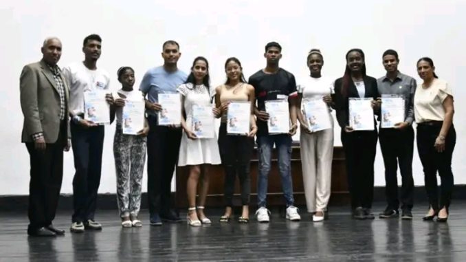 Es realizado el Acto Provincial por el Día de la Ciencia Cubana en el teatro de la Universidad de Oriente