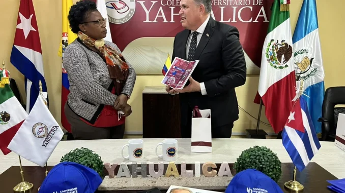 Es actualizado el convenio de colaboración con la Universidad de Oriente y el Colegio Universitario de Yahualica